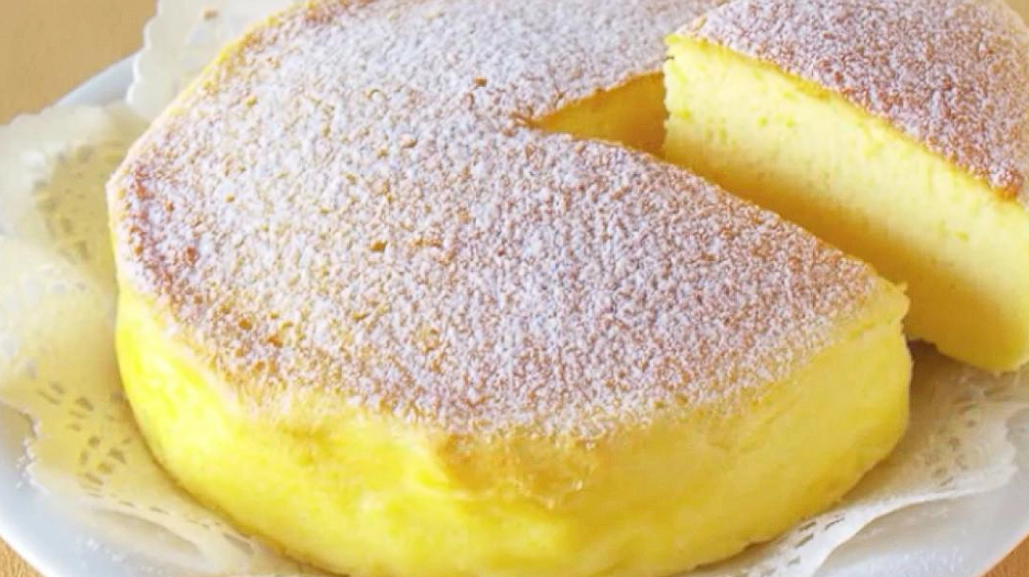 This Japanese cheesecake requires only 3 ingredients and the internet can’t get enough