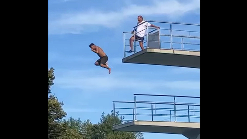 Lifeguard takes drastic action when boy hesitates to jump