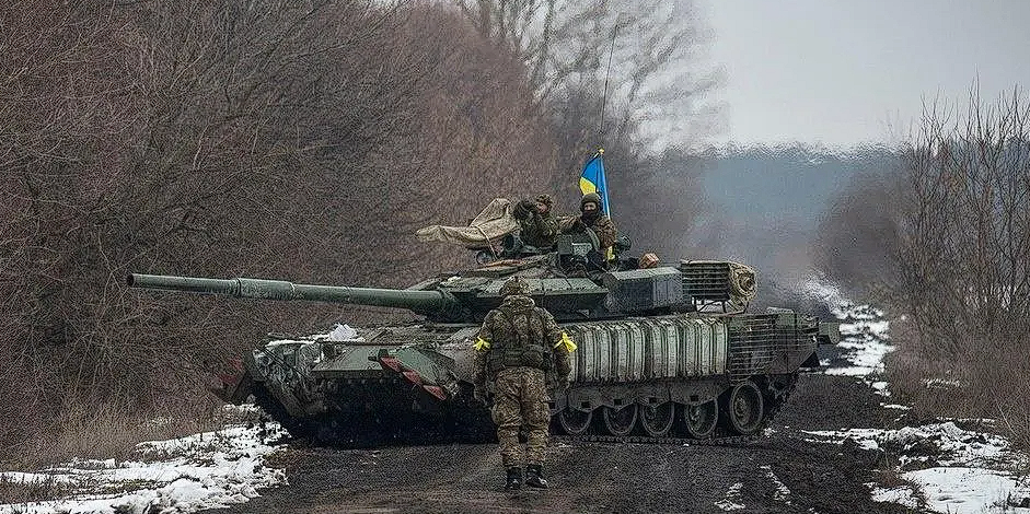 Ukrainian soldier called Russian tech support because tank wouldn’t work: You’ll never guess what the tech supporter did