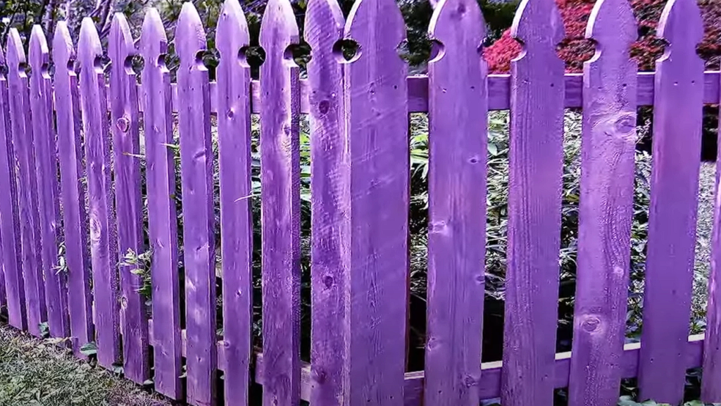 This is what it means if you see a purple-painted fence