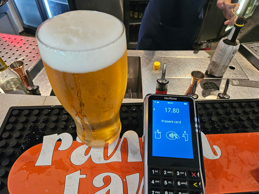 Australian Journalist Accidentally Pays £55,000 for Beer in Manchester
