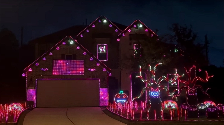 This unbelievable Halloween light show will make you fall off your chair