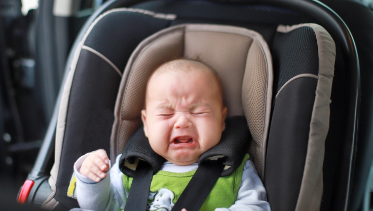 Stranger kisses a baby on the lips: Here’s how the mother reacts