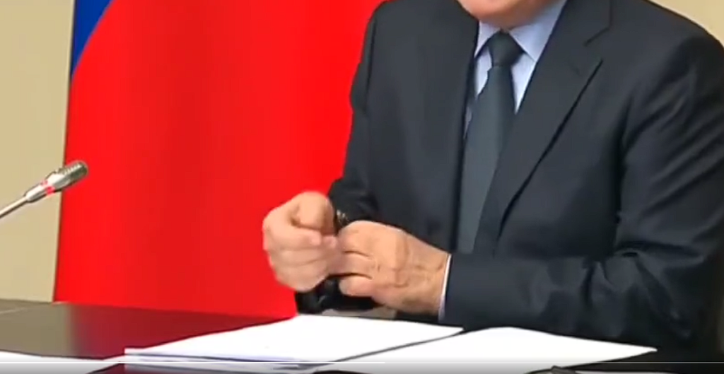 New footage of Putin sparks debate: ‘What is it with Putin and his watch?’