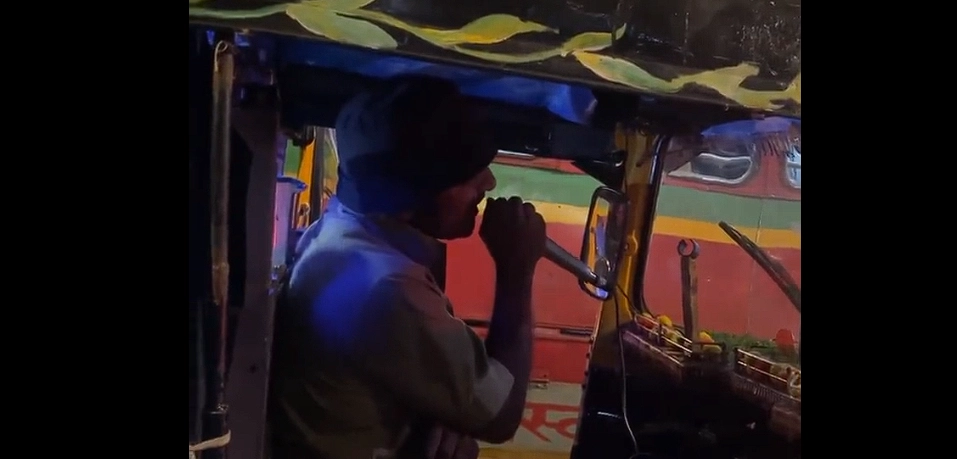 Driver stuck in traffic starts to sing karaoke: Video goes viral