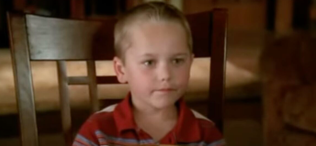 Do you remember the cute M.J. Delfino from ‘Desperate Housewives’? This is how he looks today