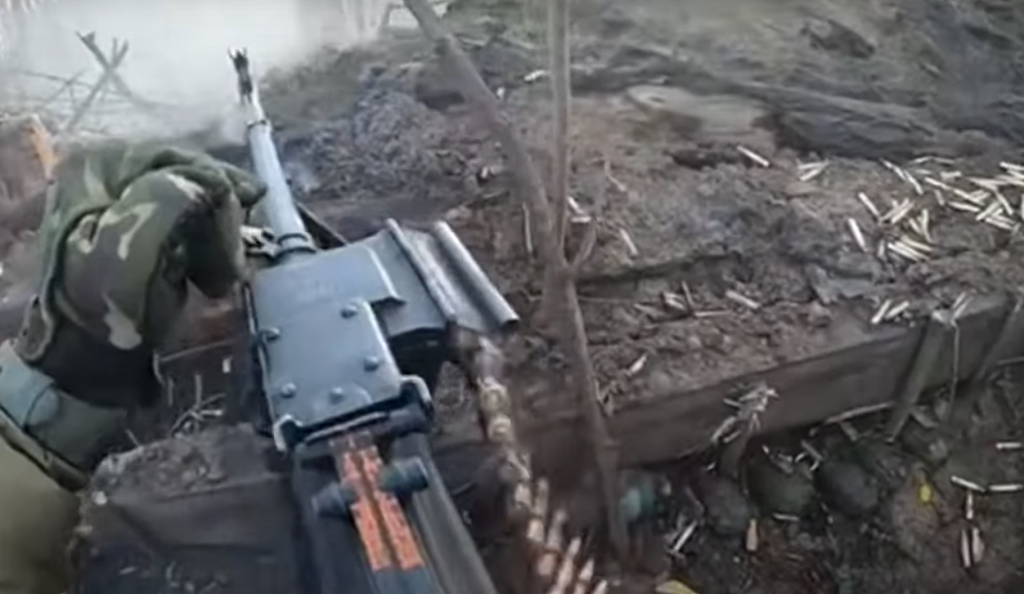 Watch: Ukrainian soldiers fight off Russian attack with heavy gunfire