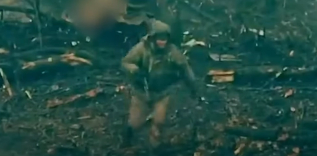 Putin won’t be happy: Russian soldiers caught on video deserting injured comrade