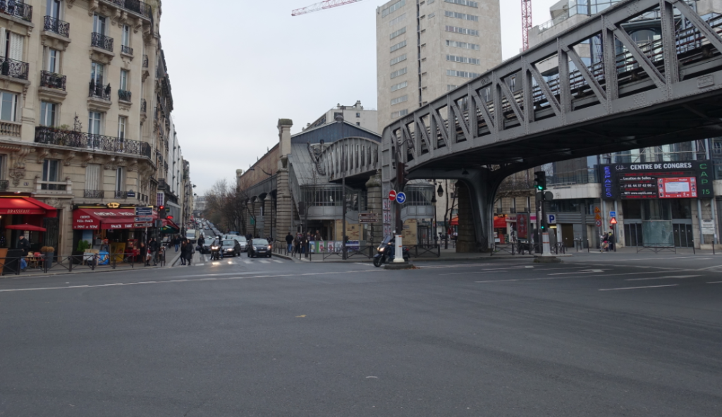 Attack in European Capital – “Avoid the Area”