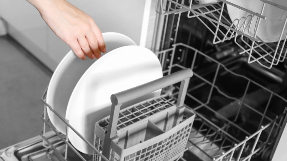 Woman Discovers Widely Unknown Dishwasher Feature That Saves Time and Money