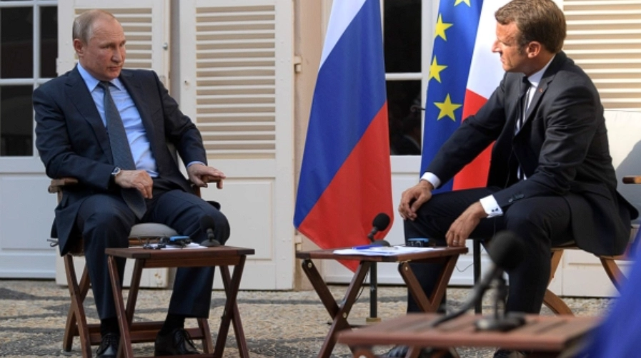 China: Makron should not have angered Putin
