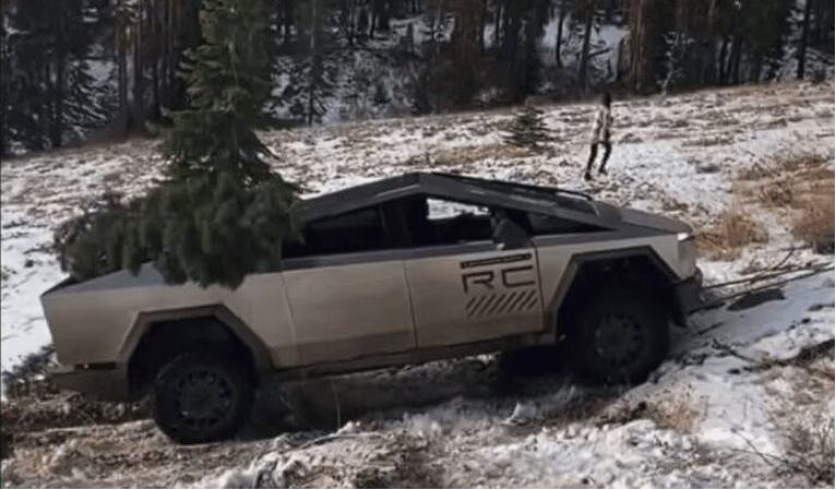 Tesla Stunt Goes Awry – Cybertruck Had to Be Pulled Free by a Ford