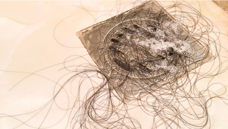 Works in 15 Minutes – How to Remove Hair from the Drain Quickly