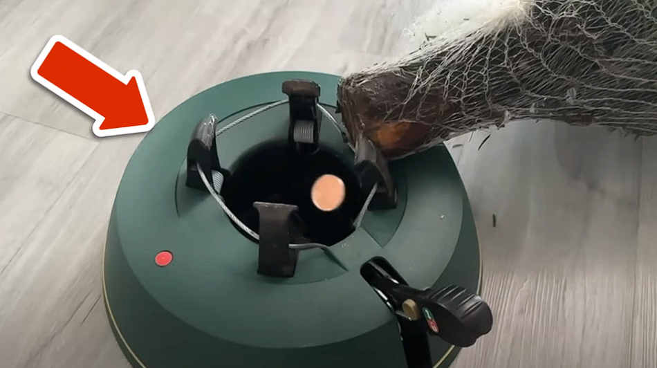 The Christmas Tree Trick Everyone Should Know: How to Solve the Eternal Problem