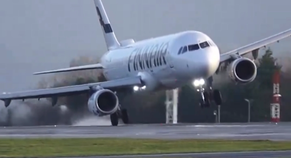 Incredible Footage: Pilot Executes Remarkable Landing Amid Storm Pia Turbulence