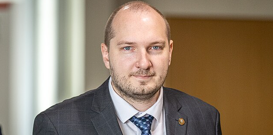 Powerful Message From Lithuania: Wants to Close All Russian Schools