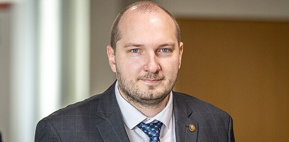 Powerful Message From Lithuania: Wants to Close All Russian Schools