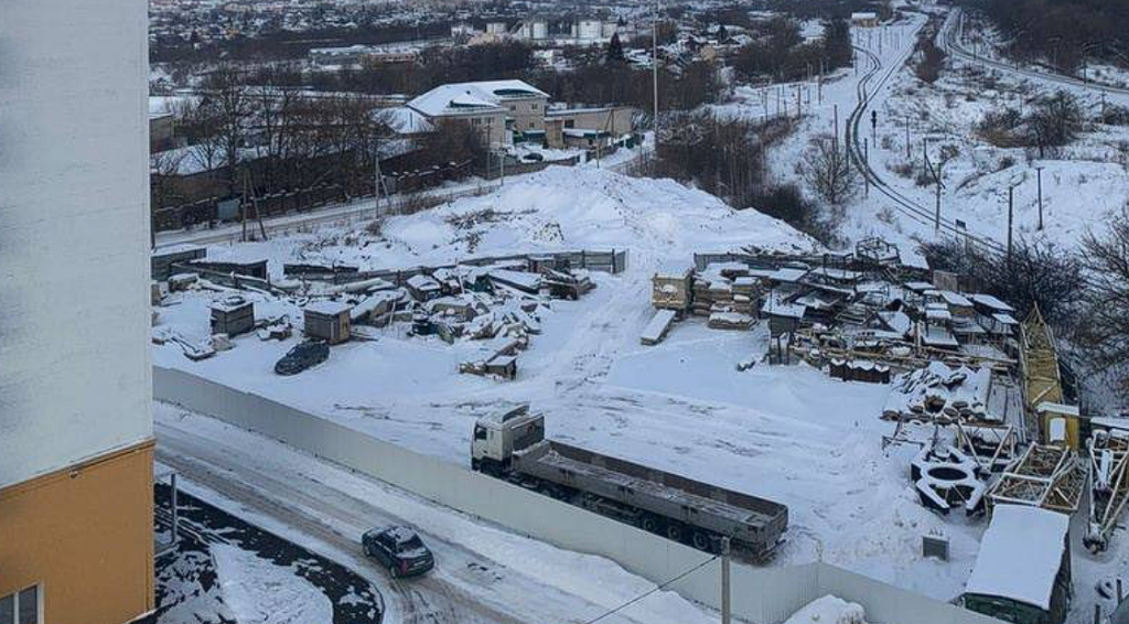 Russian Navy Captain Froze to Death in His Home