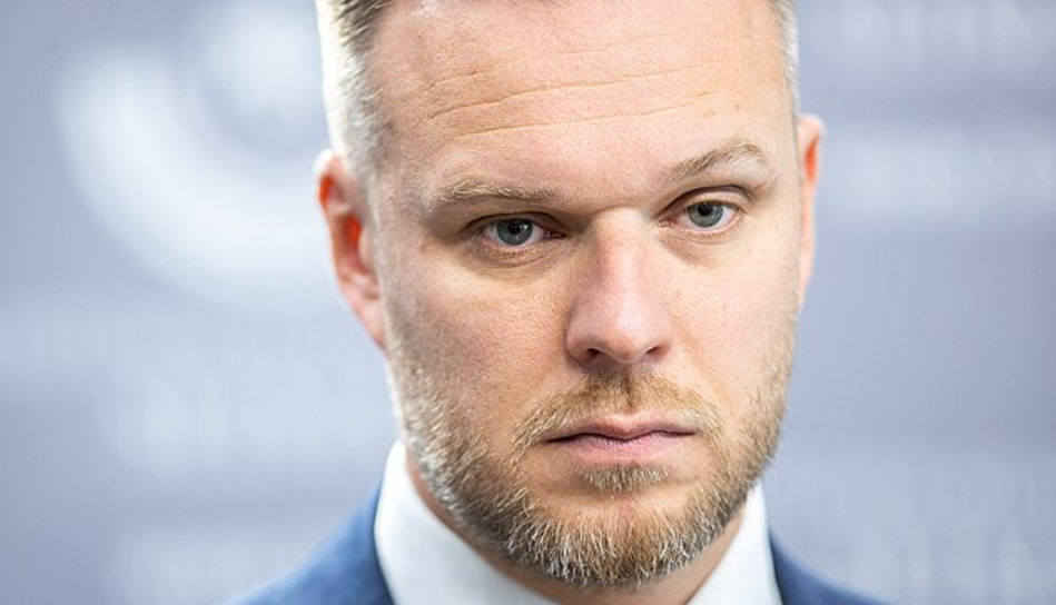 Lithuanian Foreign Minister Warns Against Insufficient Western Aid to Ukraine