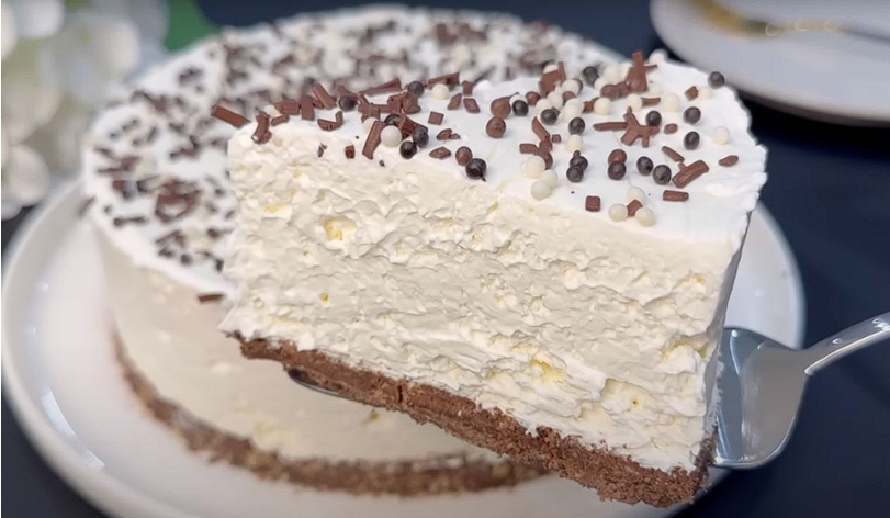 Extremely Easy No-Bake Cake. I Make It with Just 4 Ingredients
