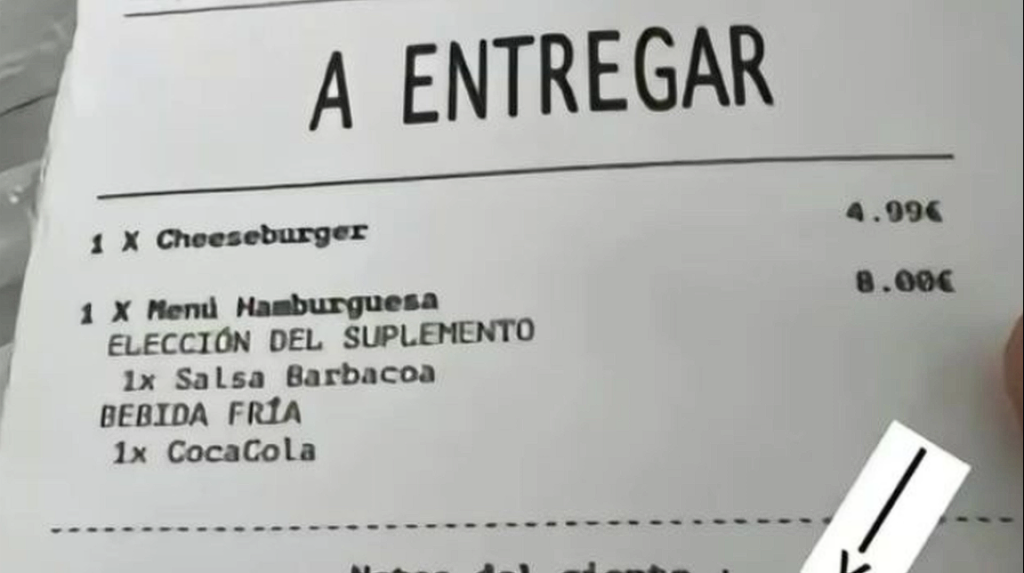Customer Orders Burger Just Before Closing Time and Receives Heartwarming Message on Receipt – Yet Vows Never to Order from There Again