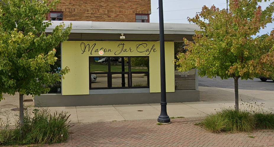 Grateful Guest Leaves Waitress $10,000 Tip, Then Trouble Begins