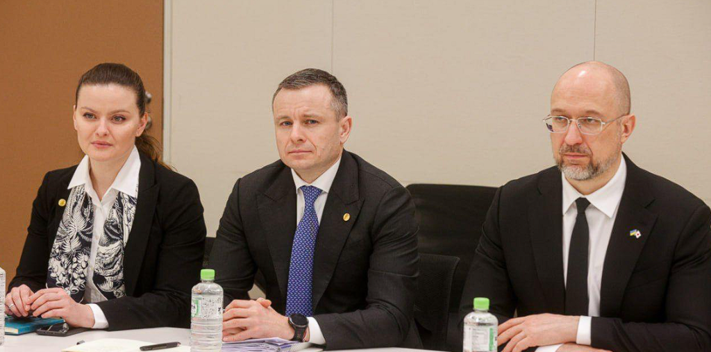 Ukraine Seeks $3 Billion Monthly in Aid from West to Meet Social Obligations