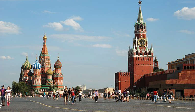 Rich Russians Forced to Spend Their Money at Home Turn to Moscow’s Property Market