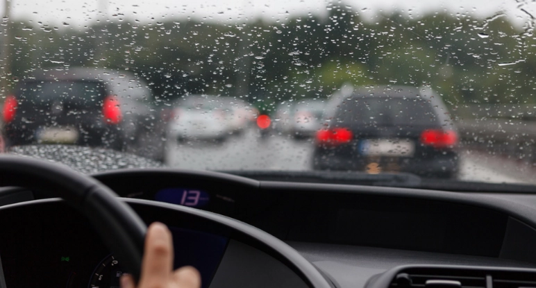 Bye-Bye Scratches: DIY Solutions for Flawless Car Windows