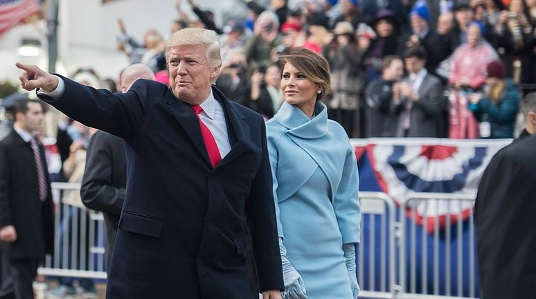 Trump Suggests Turning Ukraine Aid Into Loans, Stirs Bipartisan Debate