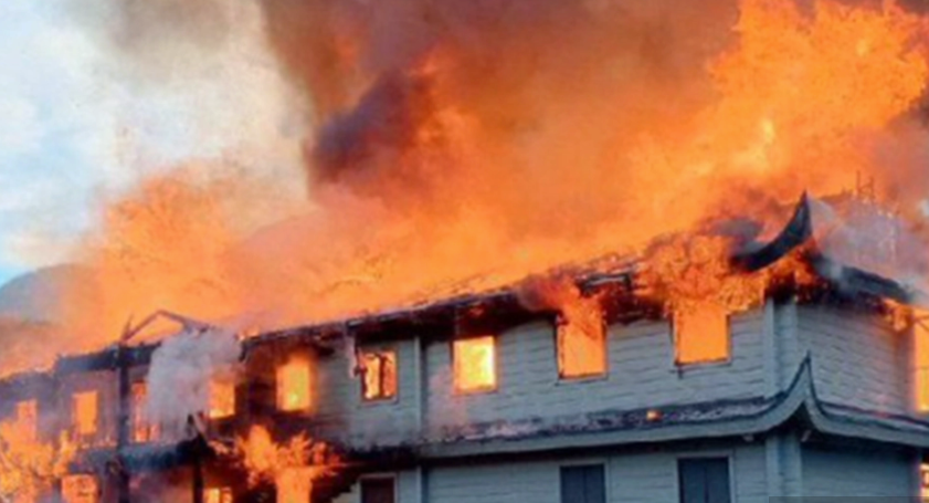Putin’s Alleged Hideaway Engulfed in Flames