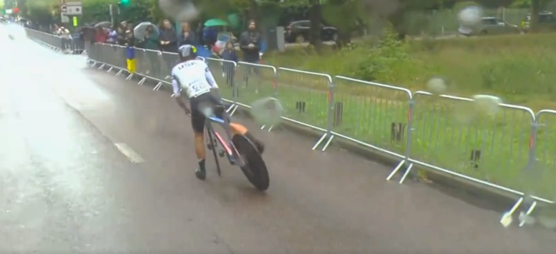 US Cyclist Taylor Knibb Faces Disastrous Day in Paris Olympics Time Trial