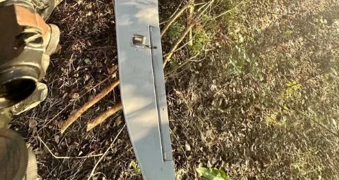 Ukrainian Troops Capture Advanced Russian Supercam S350 Drone