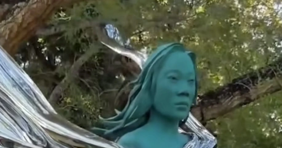 Mark Zuckerberg Erects Grand Roman-Inspired Statue of Wife Priscilla Chan