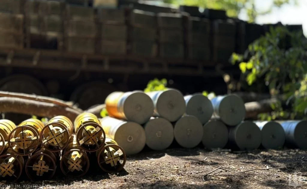 Ukrainians Receive New Tank Ammunition from Halfway Around the World