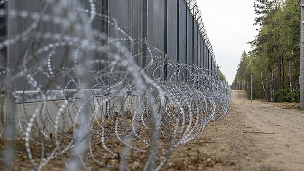Norway’s Government Considers High Fence at Russian Border