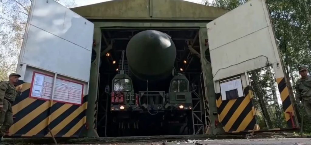 VIDEO: Putin Moves Nuclear Weapons from Shelters to Combat Zones