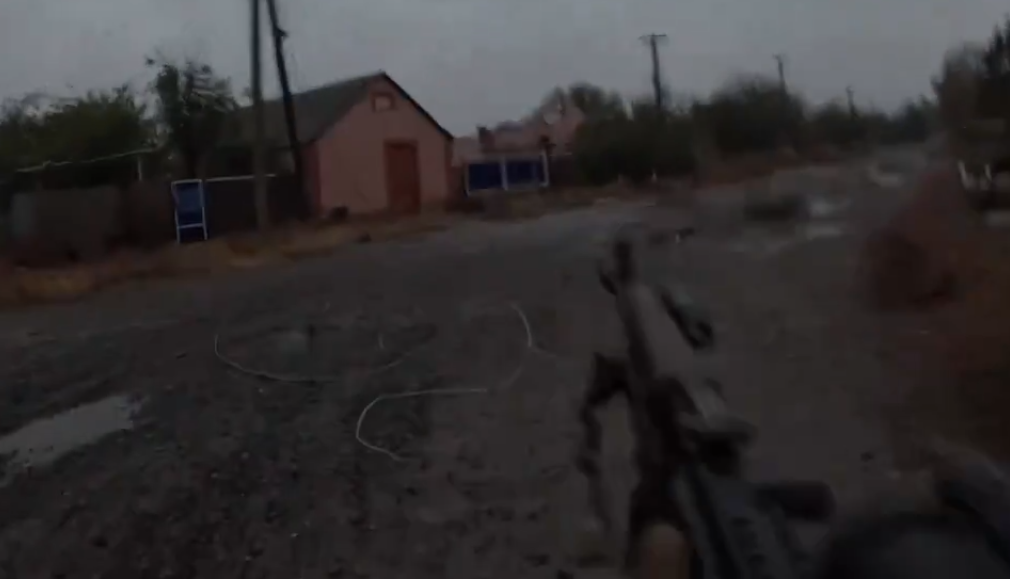 Ukrainian Troops Free Kharkiv Village, Destroy Russian Forces in Street Battles