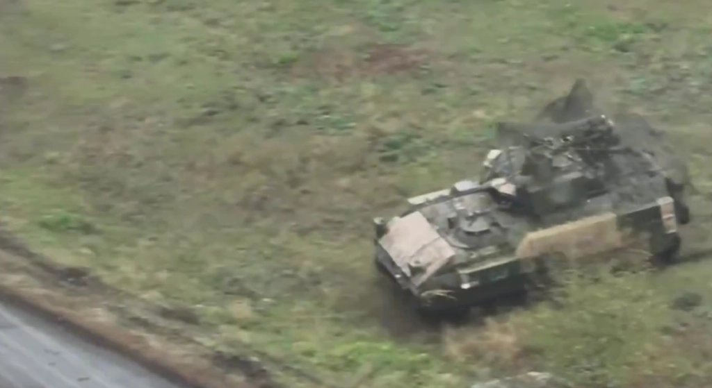 VIDEO: Unexpected Blow for Russia as Abrams and Bradley Tanks Appear in Kursk