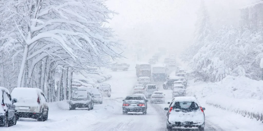 Holiday Blizzard Alert: Severe Weather to Disrupt Travel in Central US