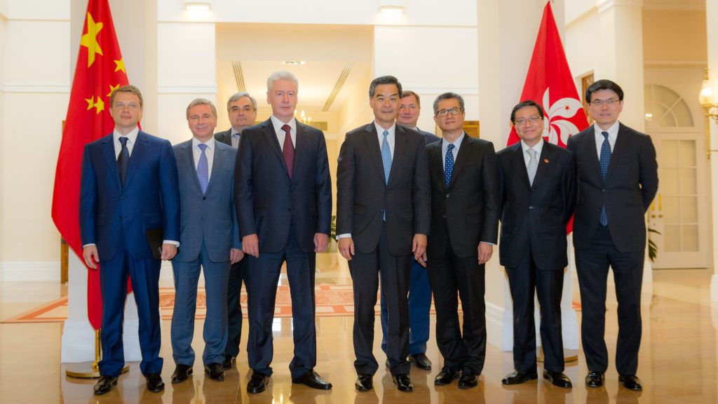 US Warns Hong Kong Against Ties to Russia