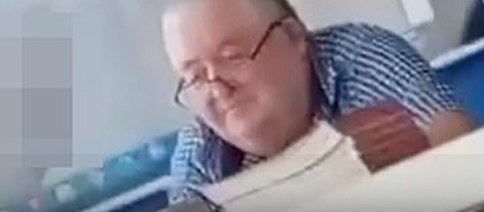 Teacher Forgets His Laptop Is Connected to Class Projector: You’ll Never Guess What Happens Then