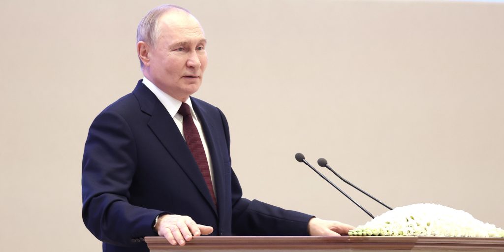 Putin Prepares for Victory Day Parade With Possible U.S. Guest