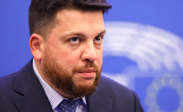 Navalny’s Right-Hand Man Attacked with Hammer in Lithuania