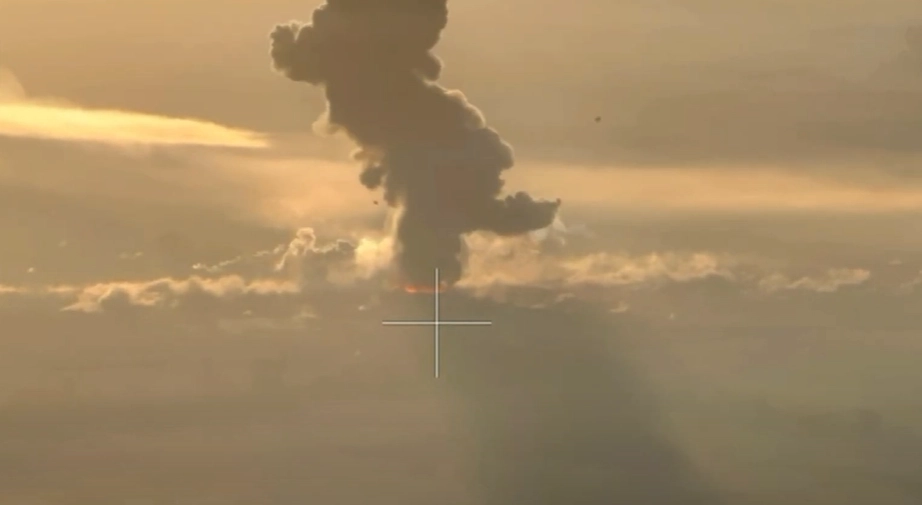 Massive Explosion: Ukrainian Troops Crush Russian Assault Near Torske Village