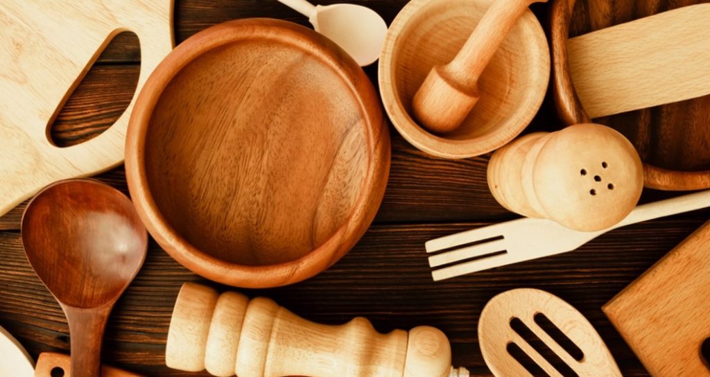 The One-Ingredient Solution to Deep Clean Your Wooden Kitchen Utensils
