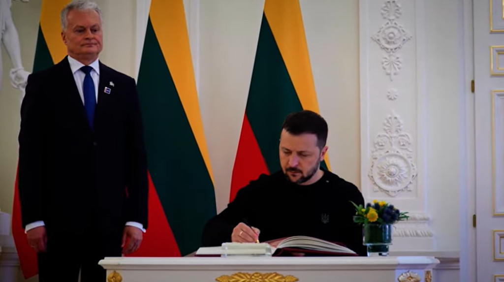 Ukraine and Lithuania Solidify Defense Strategies in Key Meeting